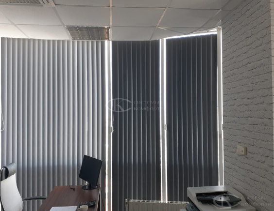 Вертикальные пластиковые жалюзи